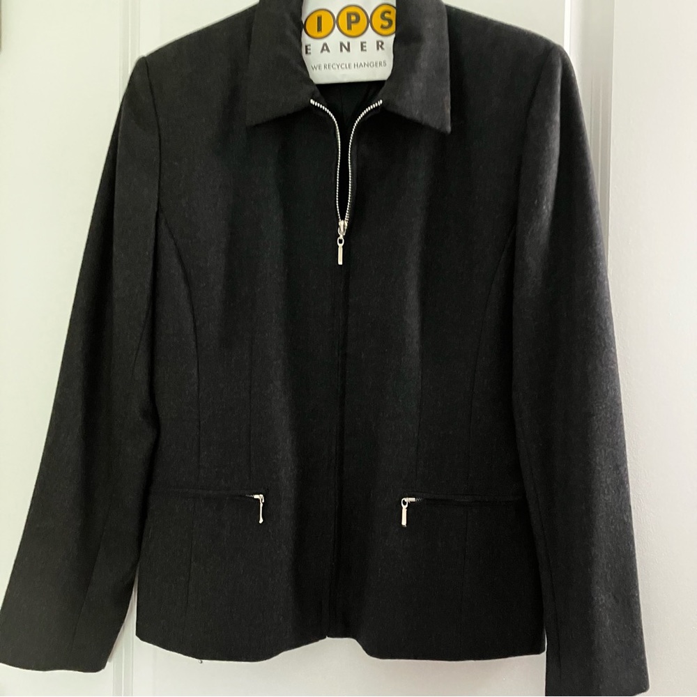 CHAUS | 100% Wool Women’s Dark Gray Blazer Suit | size 8